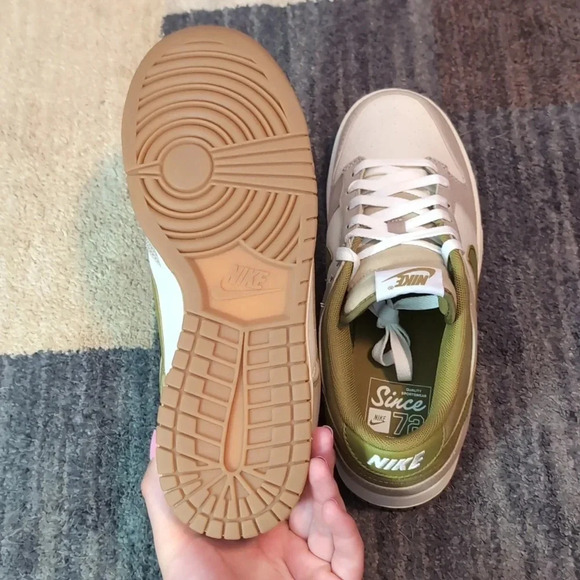 Nike Dunk Low Mens Sneaker - Picture 7 of 8